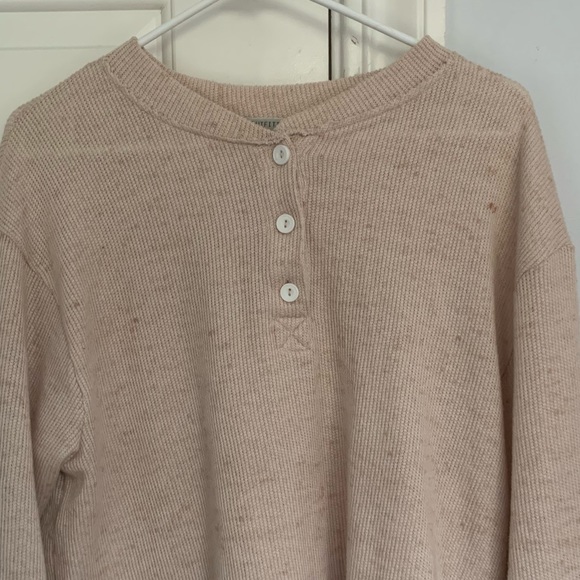 Urban outfitters beige crewneck sweater - Picture 2 of 4